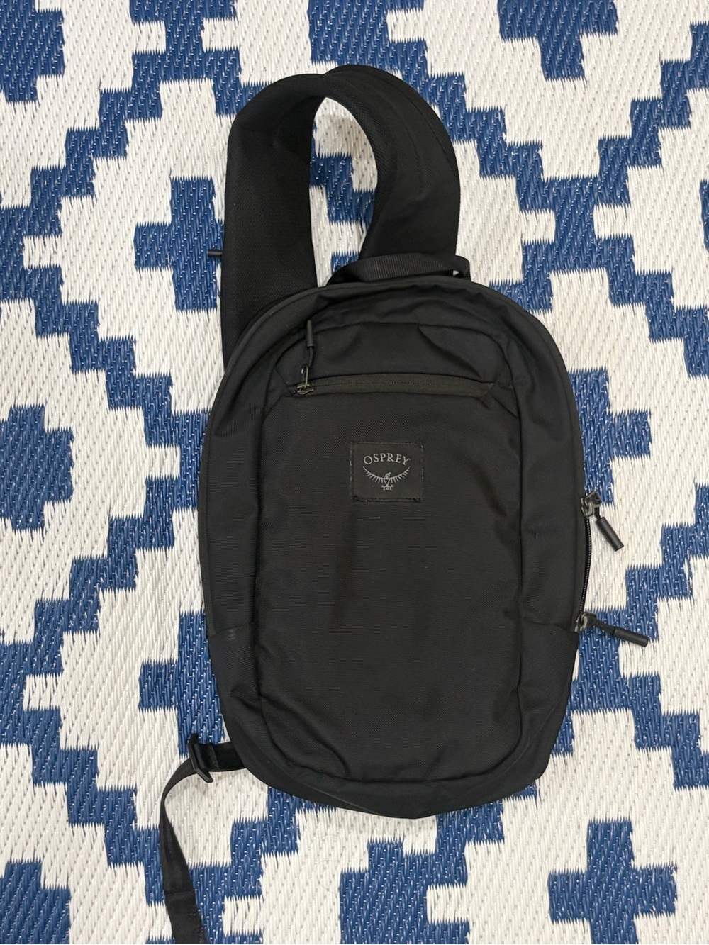 Osprey AOEDE Sling Bag 8” Black